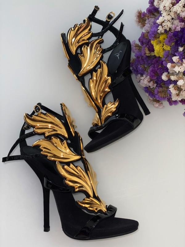 Giuseppe Coline Wing Heel (37.5)