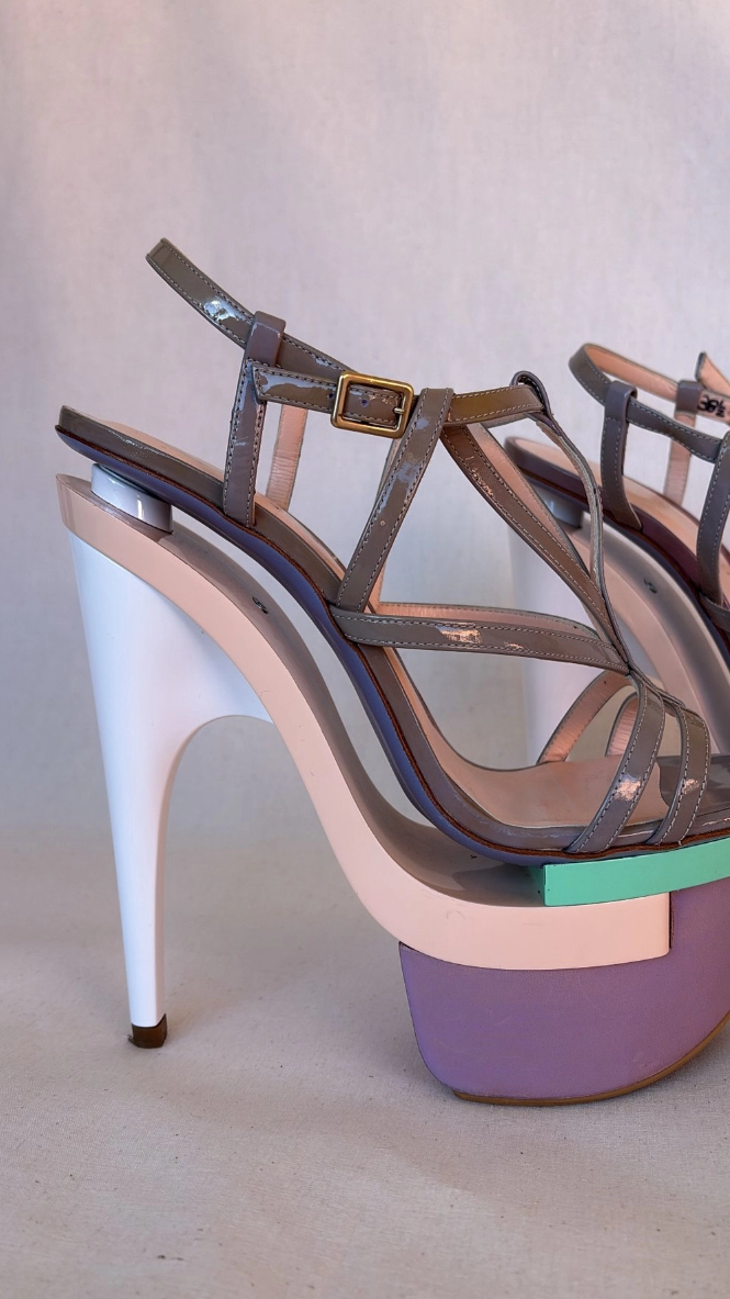 Versace Platform Heel (38.5)