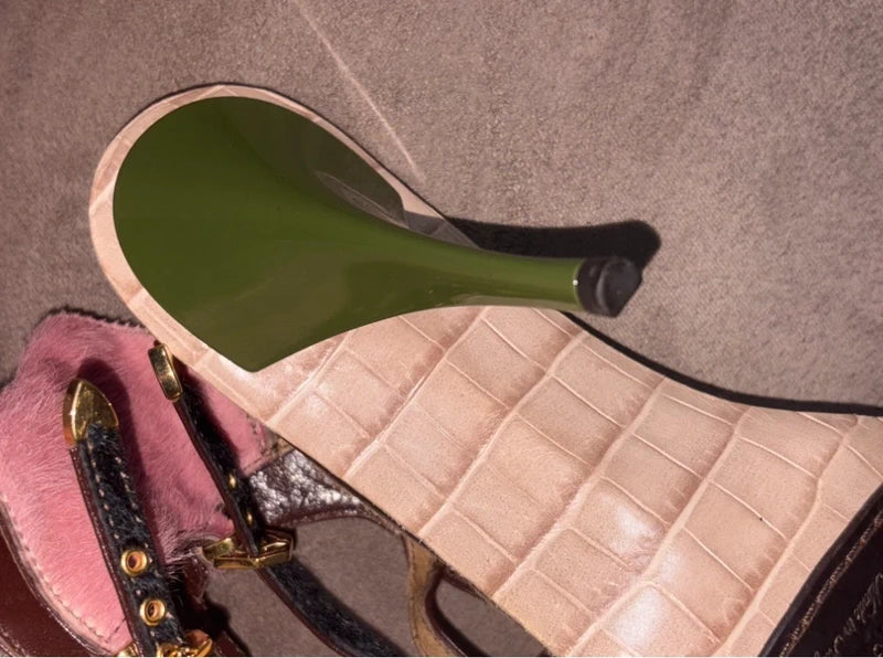 LV 2006 Heel (39)