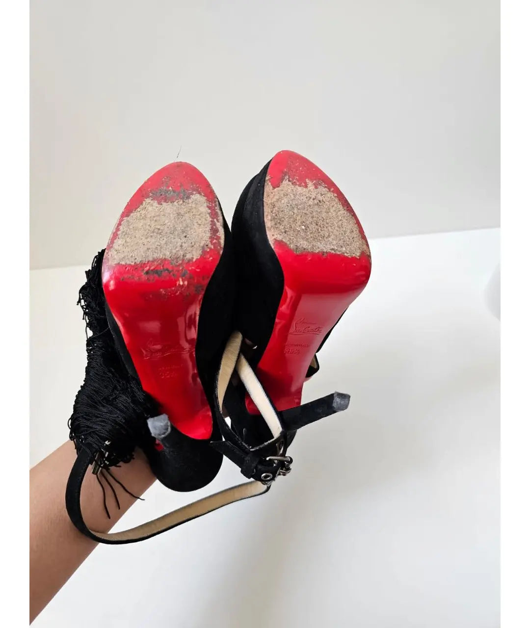 Change of the Guard Louboutin (38.5)