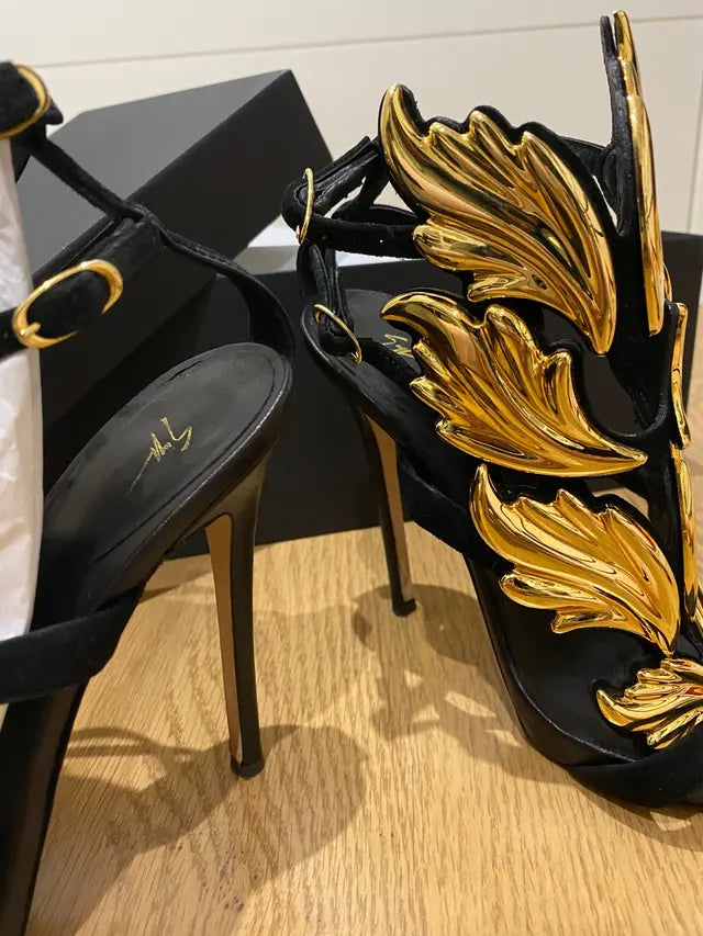 Giuseppe Coline Wing Heels (38)