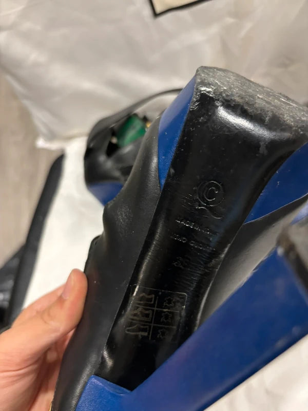 Alexander Mcqueen(38)