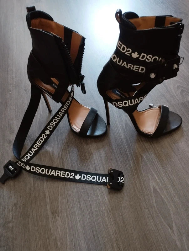 Dsquared2 Buckle Heel (38)