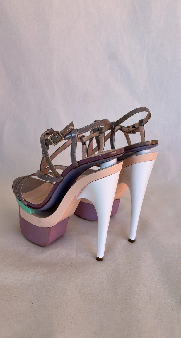 Versace Platform Heel (38.5)