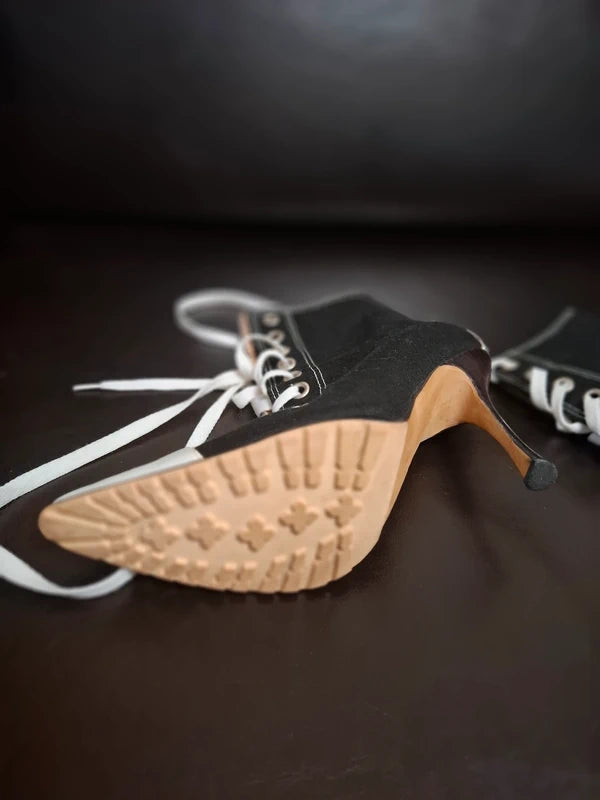 Manolo Blahnik Sneaker Boots (36.5)
