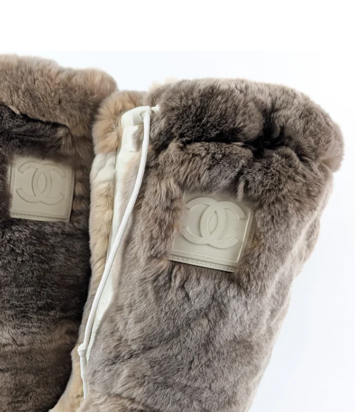 Chanel Apres Ski Boots 2004 (37)