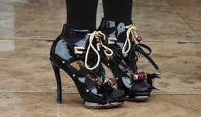 Spring 2009 Spicy LV heel (37)