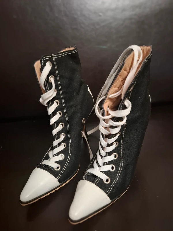 Manolo Blahnik Sneaker Boots (36.5)