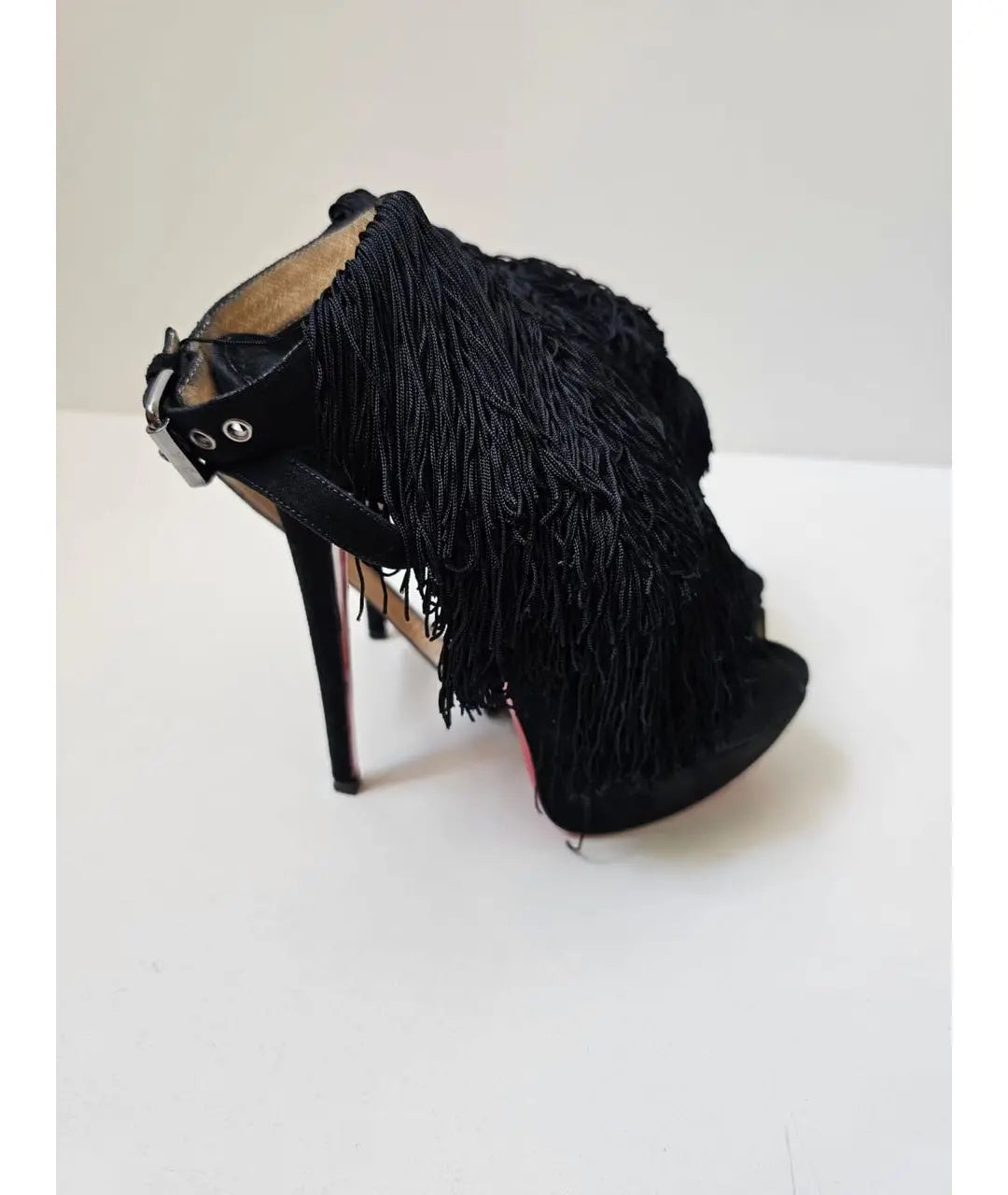 Change of the Guard Louboutin (38.5)