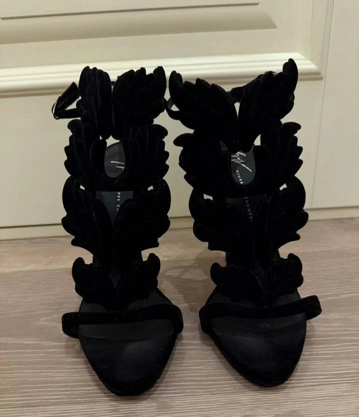 Giuseppe Coline Wing Heels (40)