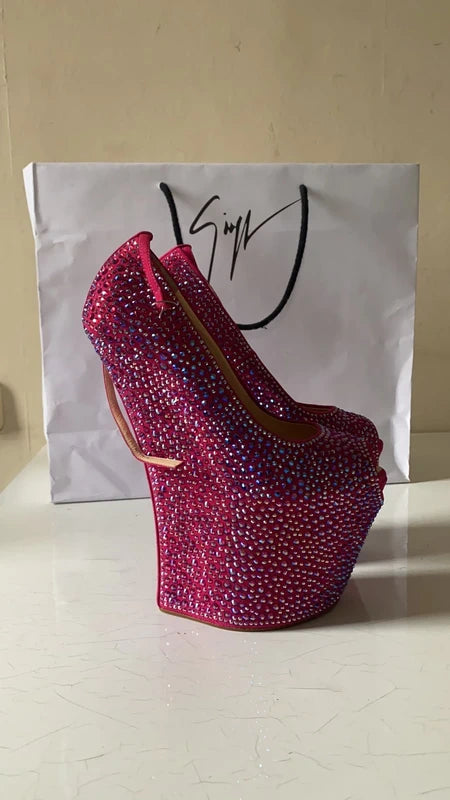 Giuseppe Karina Wedge (38.5)