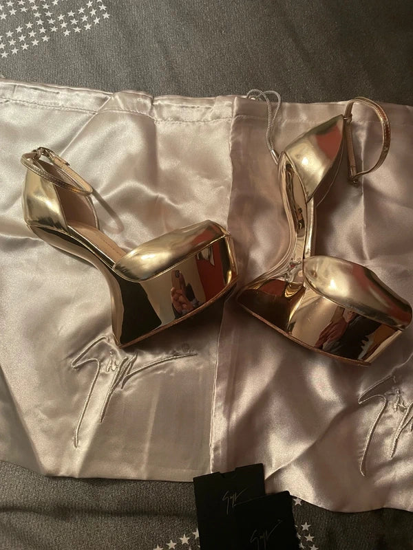 Giuseppe Alien Wedge (36)